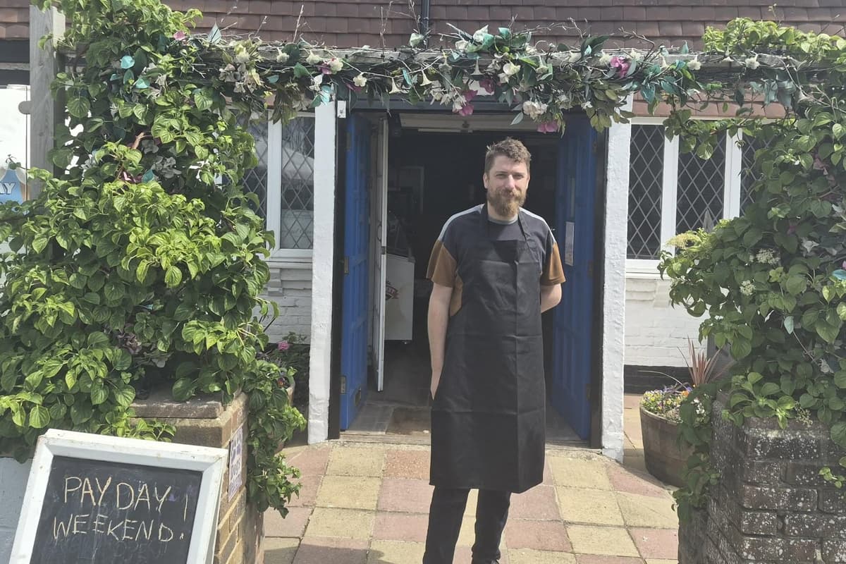 Einzelhandelsmanager aus Eastbourne kündigt nach 20 Jahren und eröffnet ...