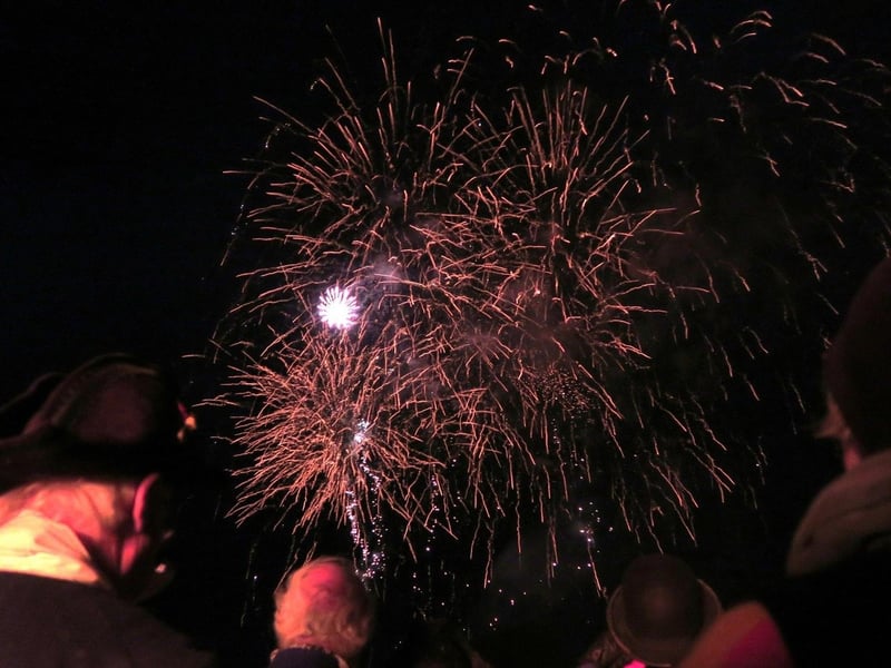 Ewhurst & Staplecross Bonfire 2023. Photo by Andrew Clifton.