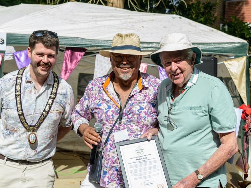 Mayor Duncan Pascoe with Nigel Ryan and Michael Berry, Grove Garden's artist in residence who received an Extraordinary Groving Award