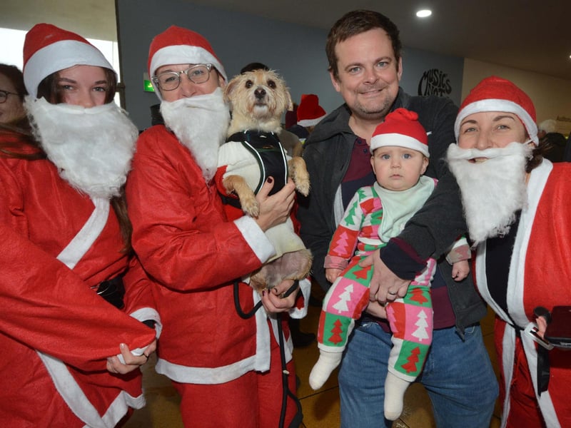 Bexhill Lions' Santa Dash & Santa Paws 2025. Pic Justin L.