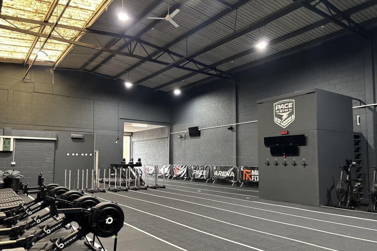 Neues Fitnessstudio bietet HYROX- und DEKA-Training in Chichester an