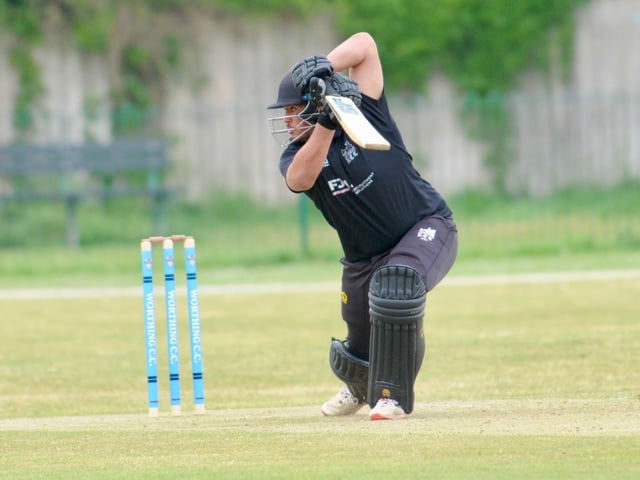 Worthing CC v Roffey twos, Sussex Cricket League Division 2