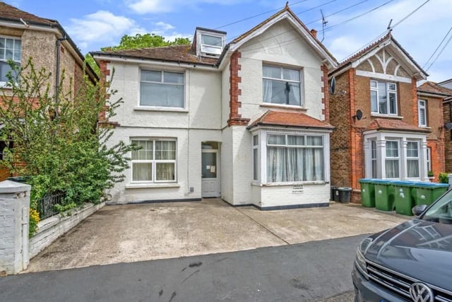 Comprised over one floor, the property consists of a spacious hall upon entry which leads onto an open plan kitchen/living room to the right-hand side. It has a shower room and double bedroom. It is on the market with Sold.co.uk