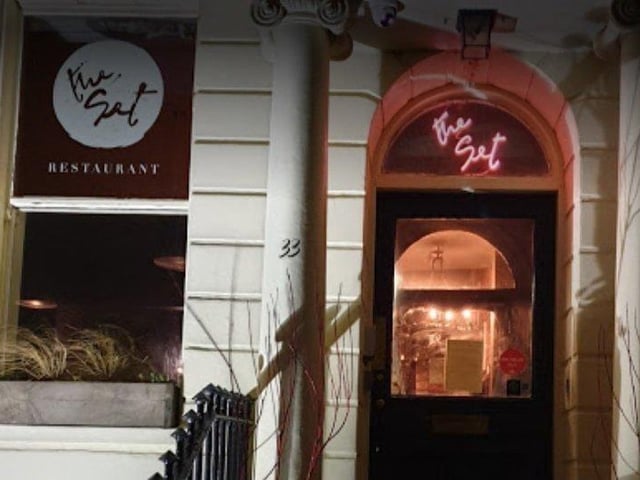 The Set serves between 14-20 courses during the evening to just 12-16 customers.
The 2-man kitchen works with British micro-seasonal ingredients, heritage slow grown vegetable and fruits, sustainable seafood, native rare breed meats and fine food specialists.