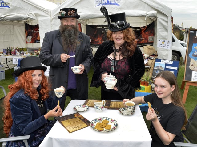 Steampunk Festival Eastbourne 24 (Photo by Jon Rigby)