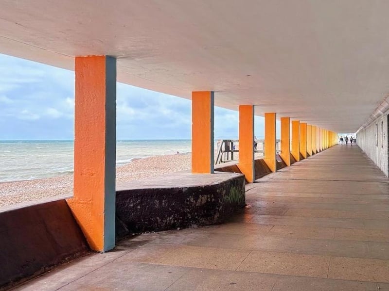 Artwave at Bottle Alley by Robin Pritchard