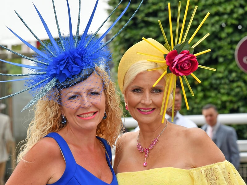 QATAR GOODWOOD THURSDAY
GOODWOOD, CHICHESTER
ENGLAND
JULY 28th 2022
PHOTOGRAPHER: Malcolm Wells
Meeting: QATAR GOODWOOD FESTIVAL MEETING
THIRD DAY
Often defined as 'Ladies Day' and this year the sun shone all day to show the fashions to the very best !
Picture: Malcolm Wells
Professional Photographer
E: malcolmrichardwells@gmail.com:Images from Ladies' Day at Glorious Goodwood - the Qatar Goodwood Festival - in 2022