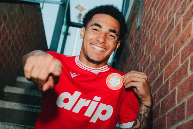 Ramell Carter is another new face at Worthing FC | Picture via WFC