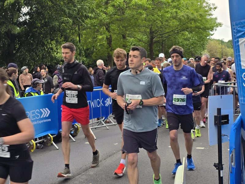 Run Gatwick 2026 half marathon and 5k