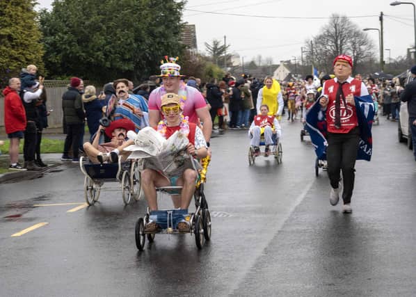 A fantastic turnout on Boxing day for the races.