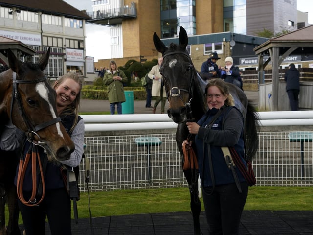 Race 6 The Best Odds Guarenteed At YEEHAA.BET Mares Novices Limited Handicap Hurdle Race at Fontwell on Friday 19 April 2024. www.polopictures.co.uk  Fontwell Arundel Clive Bennett 20240419 ©2024 Clive Bennett Photography 19/04/2024 _CAB3866.JPG:Spring jump racing at Fontwell Park
