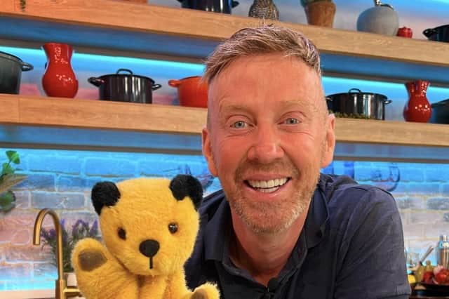 Richard Cadell & Sooty.(contributed pic)