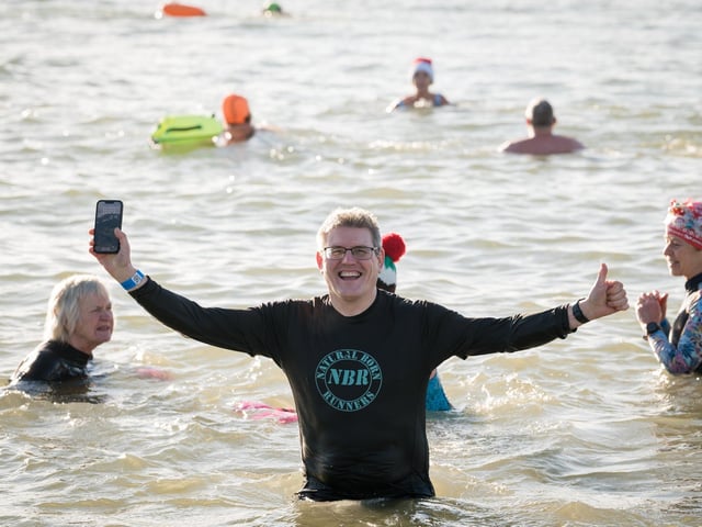 Littlehampton RNLI Lifeboat Station held its first December Dip on Saturday, December 10, 2022, to raise vital funds for the lifesaving work of its volunteer crew