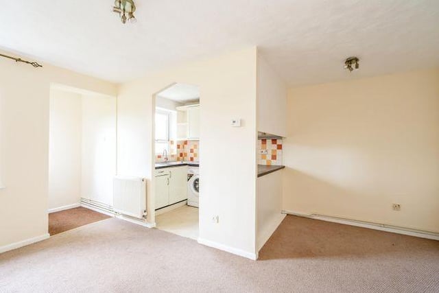 One bed flat - £120,000