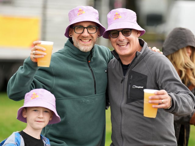 Hundreds enjoy return of free Worthing music festival BroadFest – In Pictures