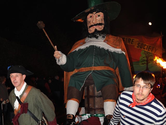 Lindfield Bonfire Night 2009