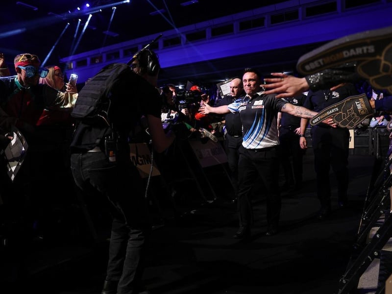 PDC Premier League Brighton 2025 : There was an electric atmosphere, and some brilliant costumes on show, inside the Brighton Centre for night five of Premier League darts on Thursday evening (March 6).