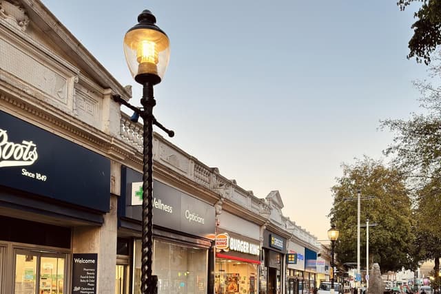 Campaigners 'continuing to press' for heritage lamp posts to remain in ...