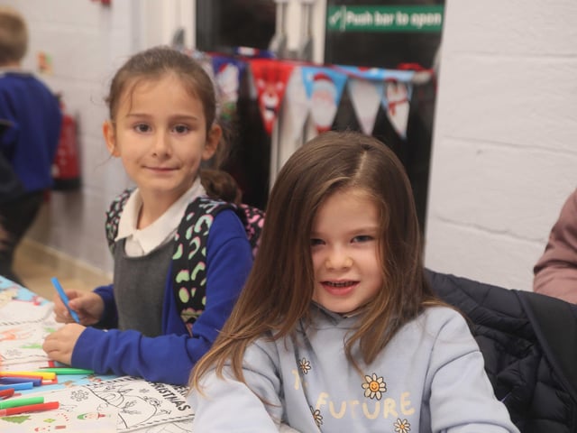 Heart of Sidley Festive Fun 2022. Photo bt Roberts Photographic.