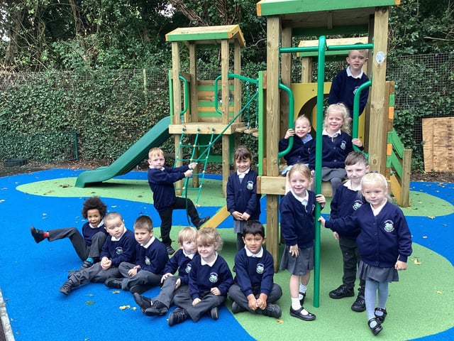 Hawthorns Primary School, Durrington, Rosen class, Mrs Ayles and Mrs Lucas