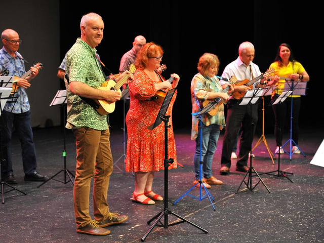Performance	- Hawth Ukulele Group