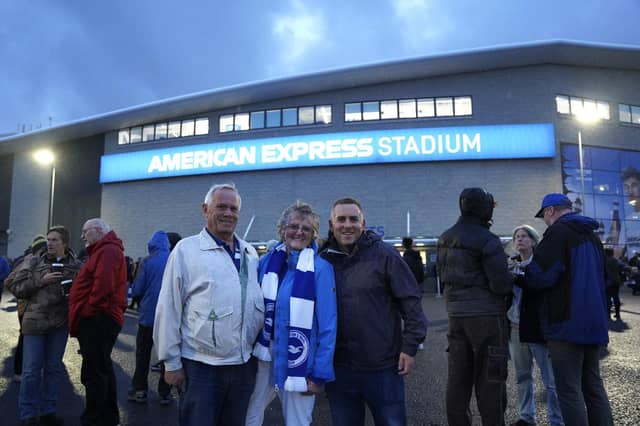 Brighton v AEK