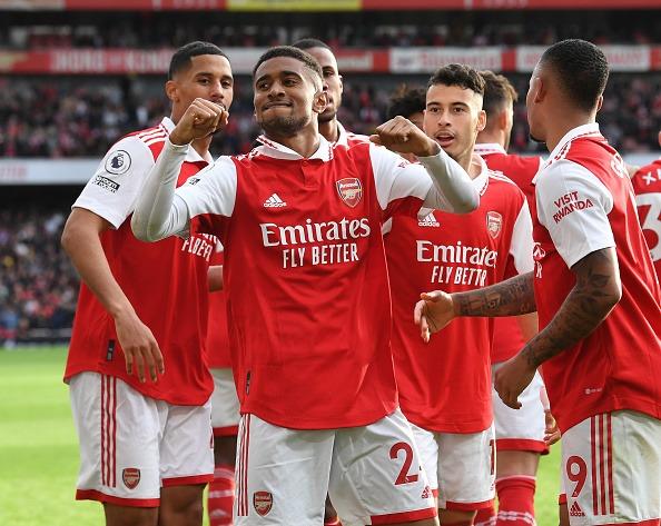Average cost of starting XI this season: £382m