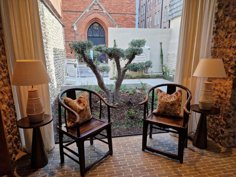 Field Trip Spa, at No. 124 by Guesthouse, in Brighton, offers a range of treatments to alleviate tension, stress and discomfort and boost wellbeing, recovery, flexibility, and mood.