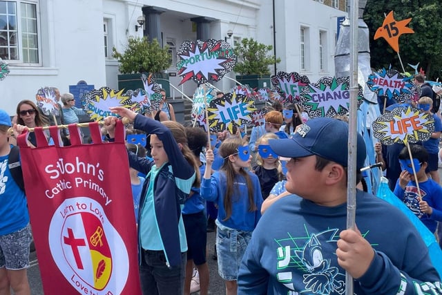 Natural World themed children's parade. St John's Primary