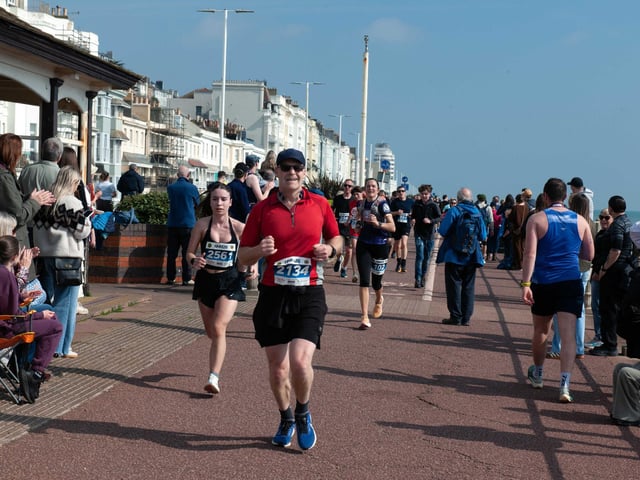 Hastings Half Marathon 2026 - pictures by Frank Copper