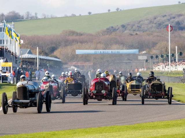 Racers set off at the start of the S.F Edge Trophy. photo: Michael John Reed. REEDIMAGE.