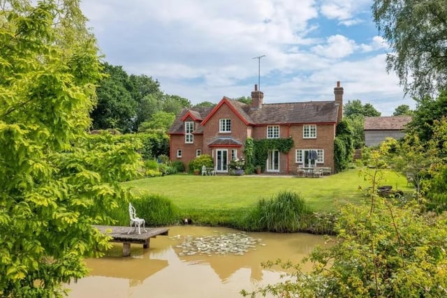 The property offers a southerly aspect over the garden and pond and over the surrounding countryside