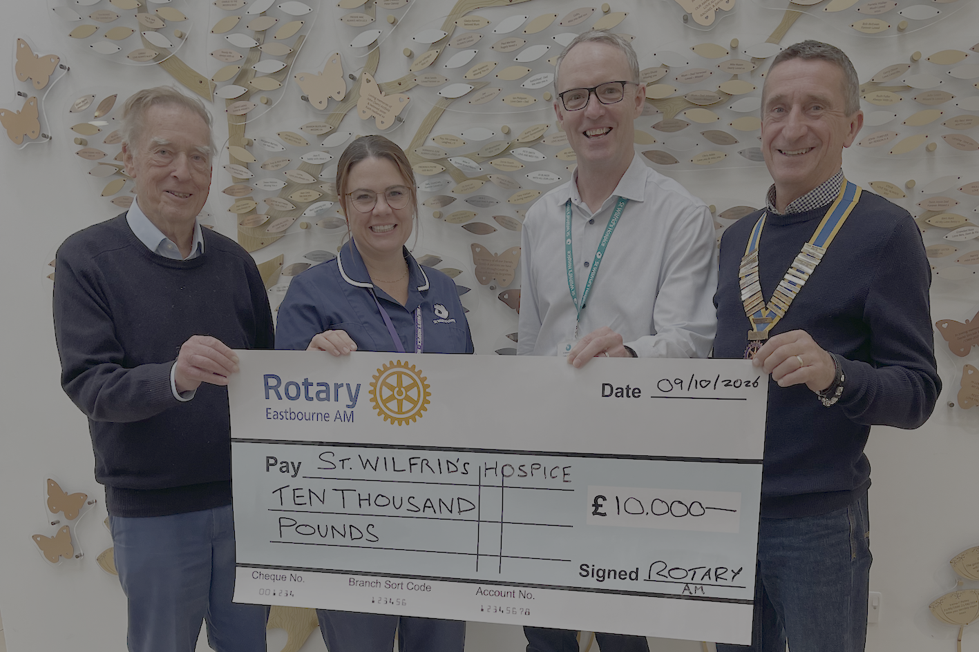 Rotary Club of Eastbourne AM donates £10,000 to St Wilfrid's Hospice
