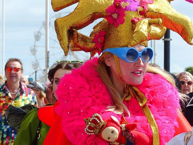Frock Up Friday 2025 in Hastings. Photo by Marie Richardson.