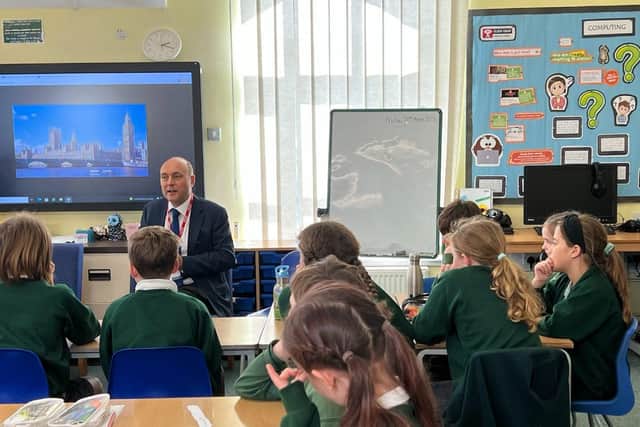 Andrew Griffith visits Ashurst CofE Primary School