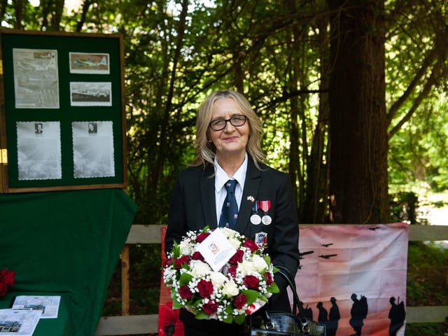 Memorial in Netherfield for the Polish crew who died in a Vickers Wellington bomber from the 304 Polish Squadron in WW2. Photo by Frank Copper.