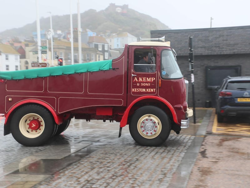 Hastings Week 2024: Sprat & Winkle Run. Photo by Roberts Photographic.