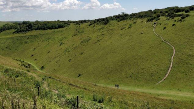 A stunning natural landmark located on the South Downs, Devil's Dyke is a must-visit destination for anyone who loves hiking and outdoor activities. The area offers breathtaking views of the surrounding countryside and is home to a variety of rare plant and animal species