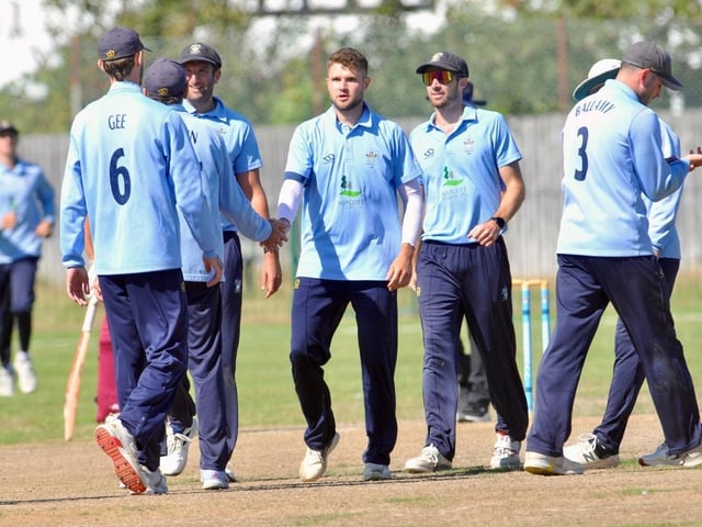 Worthing beat Preston Nomads 2nd XI to guarantee Division 2 safety on Saturday. Photographer Stephen Goodger was there to catch the action