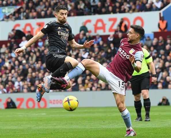 Crooks verdict: "His performance against Aston Villa was biting, while his style of play complements the artistry of Martin Odegaard."