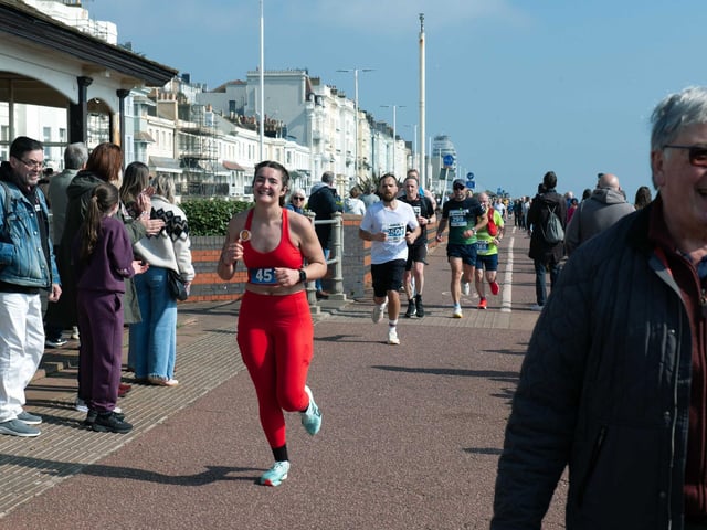 Hastings Half Marathon 2026 - pictures by Frank Copper