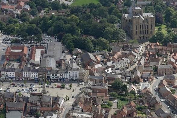 With a population of 16,702, this North Yorkshire city is the third smallest in England and is famous for its Ripon Cathedral, which is architecturally significant, as well as the Ripon Racecourse and market.