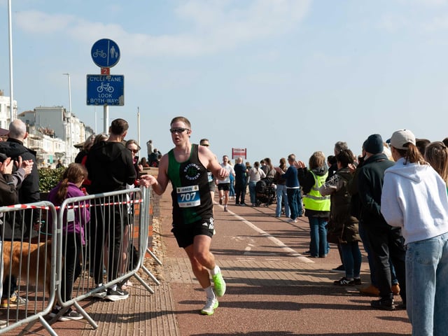 Hastings Half Marathon 2026 - pictures by Frank Copper