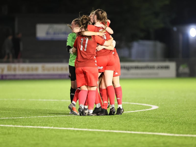 Worthing FC Women celebrate winning the London and SE premier division title