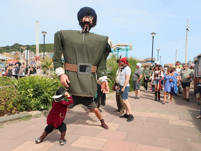 Hastings Pirate Day 2022. Photo by Roberts Photographic.