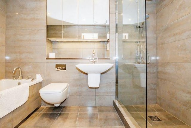 The property has a stunning, modern bathroom and separate shower room.