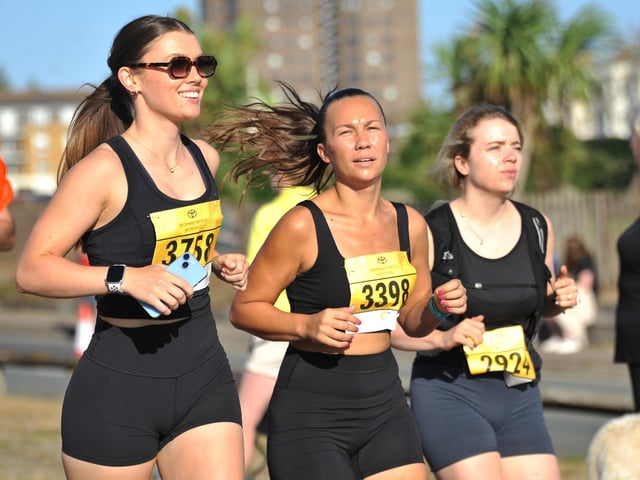 Littlehampton 10K 2026. HR26090601 Pic Hollie Robards/Iconic Media Group