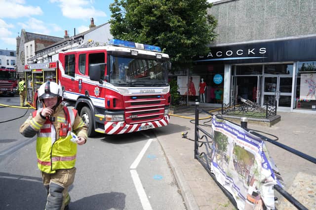 Peacocks Fire Engine In pictures – six crews at Peacocks fire in Littlehampton High Street