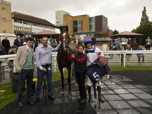 Fontwell Park jump racing action, October 2026
