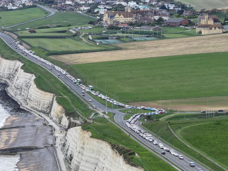 In Pictures: Traffic delayed for over an hour on major Sussex road due to temporary traffic lights